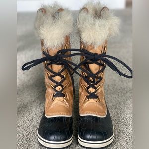 Sorel Snow Boots Great Condition